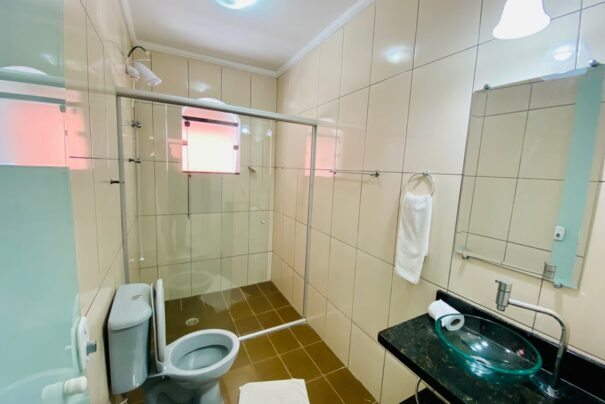 village-banheiro2-min